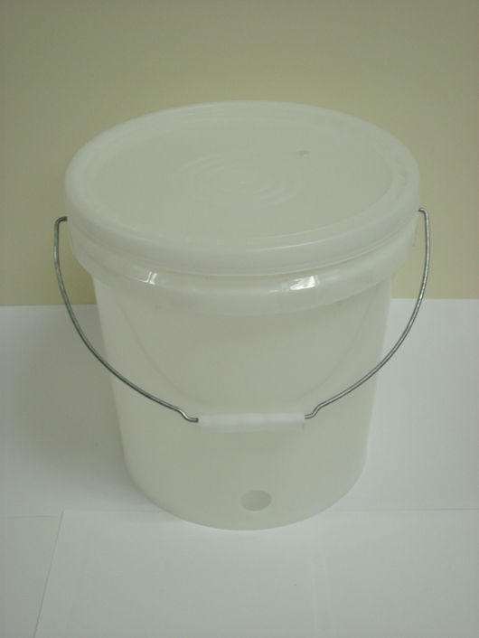10L Drilled Pails for C/F tap with lid