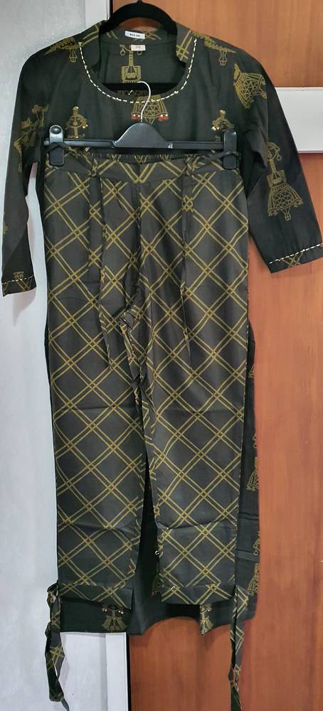 Bottled Green Kurti with Chex Print Pant