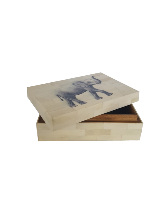*WHITE RESIN BOX WITH ELEPHANT PRINT LID 10X15X5CM