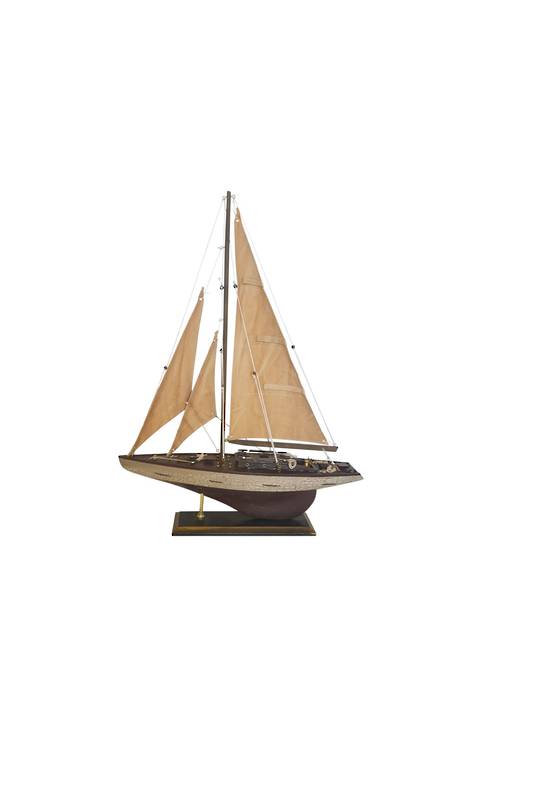 MODEL SAILING YACHT SMALL