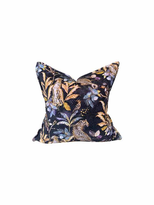 PROUD CHEETA CUSHION COVER