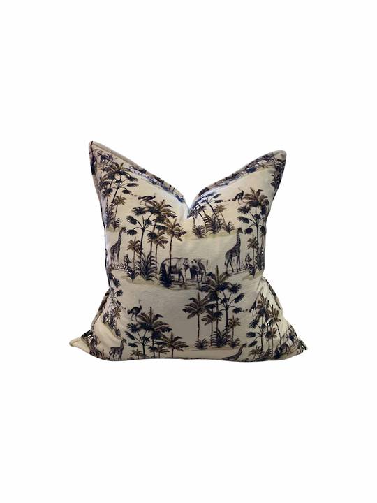WILD ROAMING ANIMALS CUSHION COVER