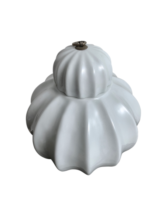 RIBBED WHITE POT WITH METAL RING ON LID