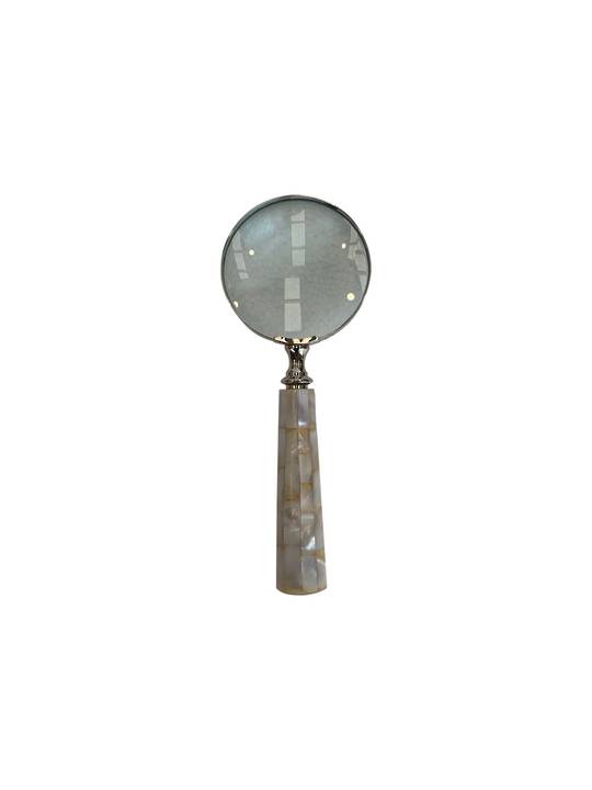 TREASURE MAGNIFIER