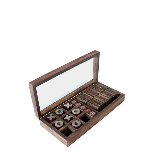 GAMES SET IN WOODEN BOX