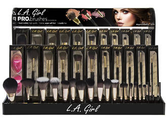 LA Girl PRO. Brush Display - 132pcs