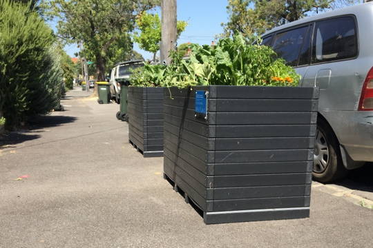 Streetscape Planter Box ♻ image 1