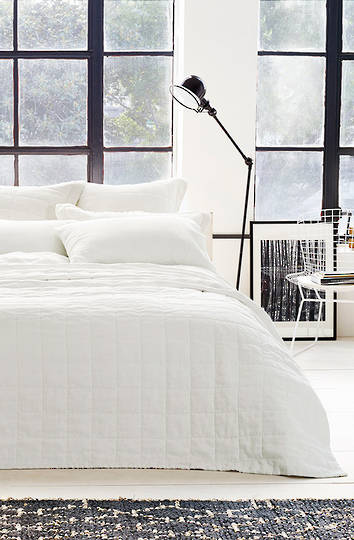 Sheridan - Abbotson White Linen Quilted Bedspread / Pillowcases/Eurocases