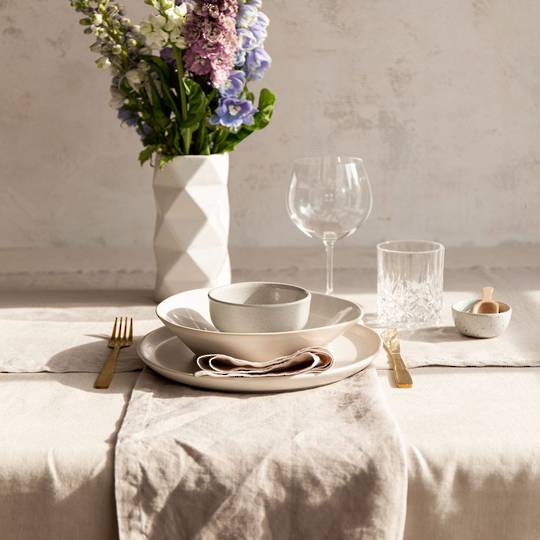 Baksana - Linen Table Runners & Napkins