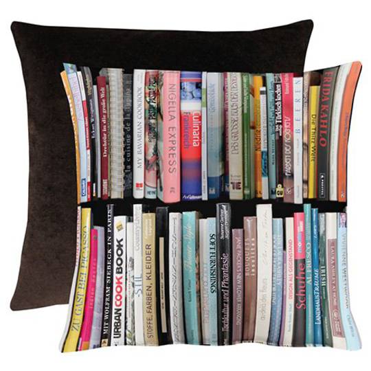 Importico - Apelt - Libre Books Cushion