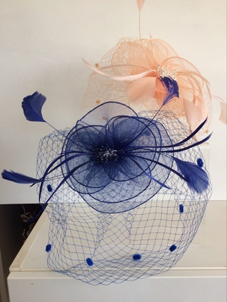 FASCINATOR WITH NET