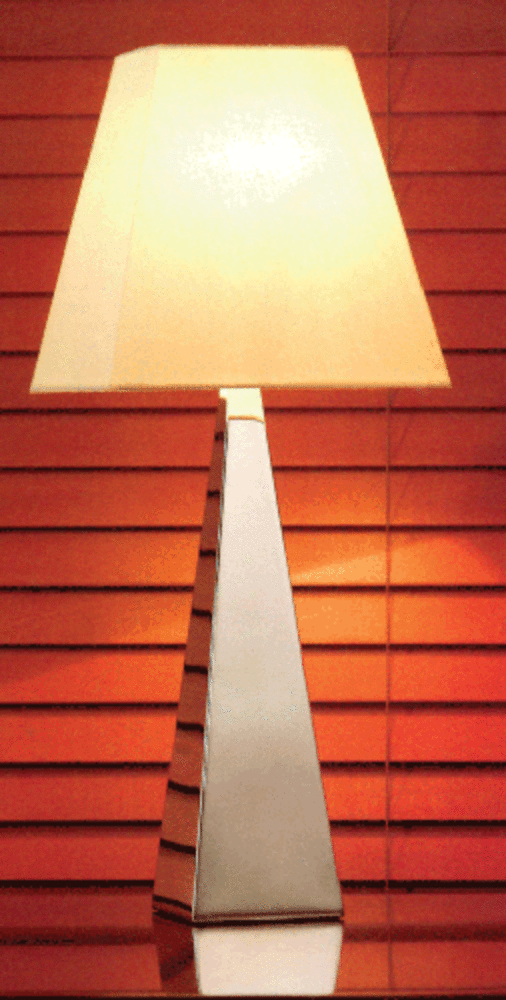 INOX 4129 Pyramid Shaped Lamp
