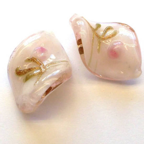 Chinese lampwork twist, pale pink with pink and gold flower
