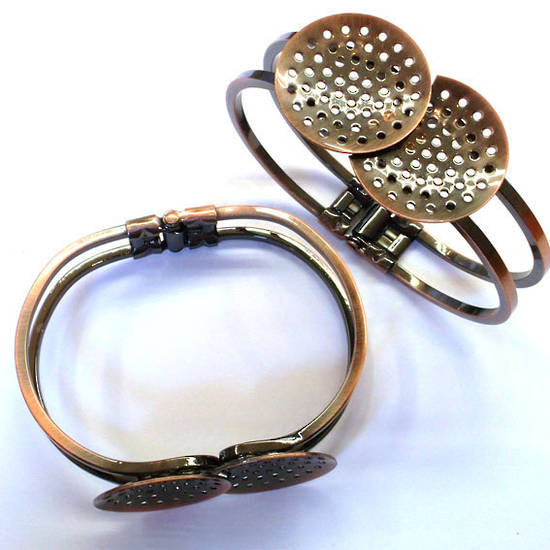 Sew on bracelet cuff: Round plates - COPPER