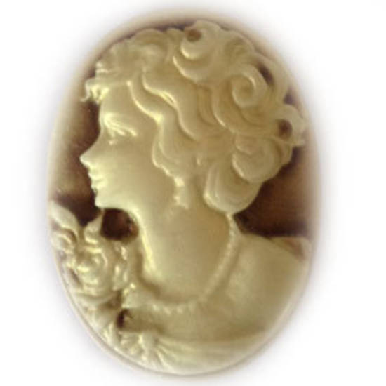 Cameo Cabochon: Brown and ivory oval 28x38mm, classical style female head