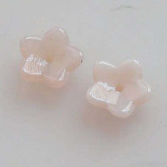 NEW! Cupped Flower, 10mm - Opaque Milky Pink