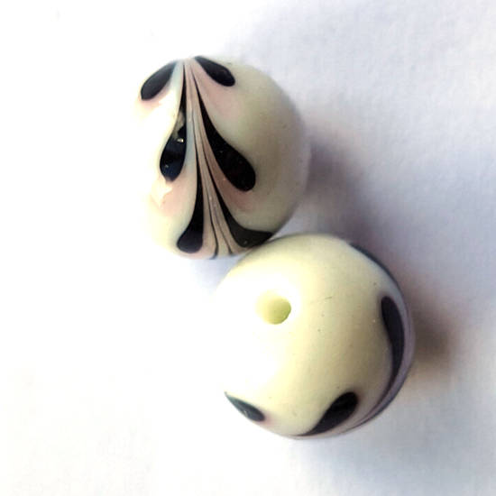 Indian Lampwork Round: White opaque with dark feather pattern (approx.15mm x 13mm)