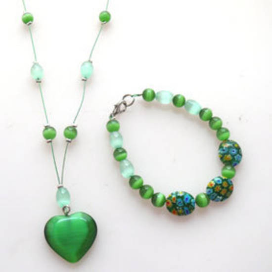 NEW KITSET: Floating necklace and bracelet: Green fibreoptic