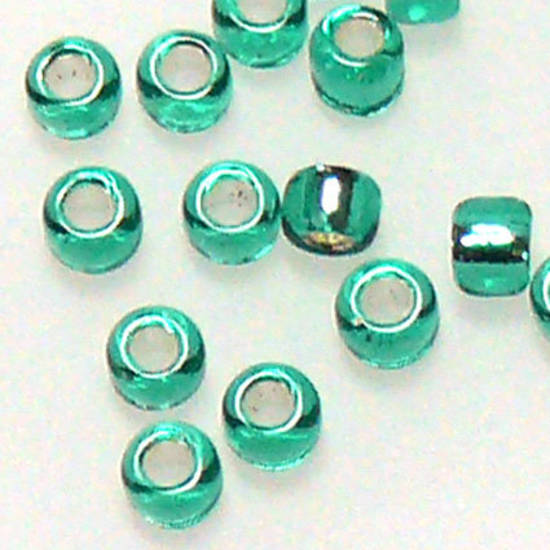 Matsuno size 11 round: 17D - Emerald, light silver lined