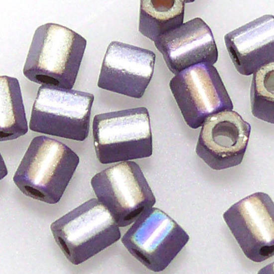 Matsuno size 8 hex: F639 - Frosted Purple Grey shimmer, silver lined