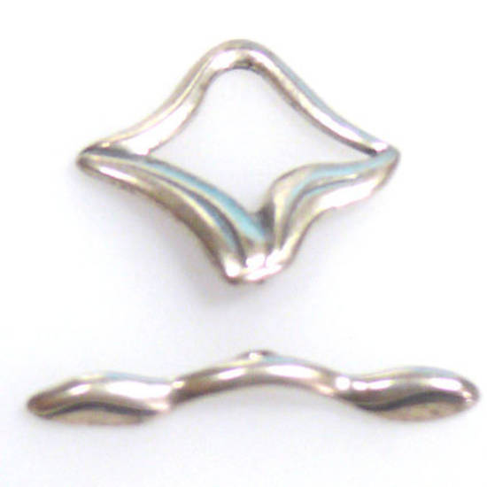 Sterling Silver toggle, juicy curve