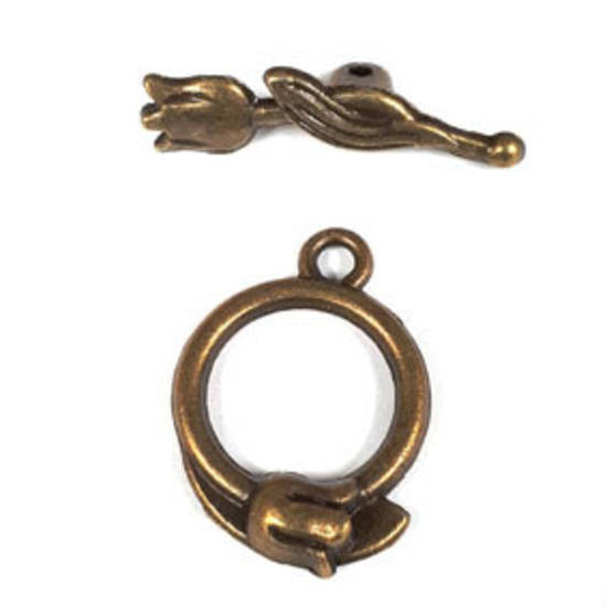 NEW! Toggle: Tulip Detail - brass