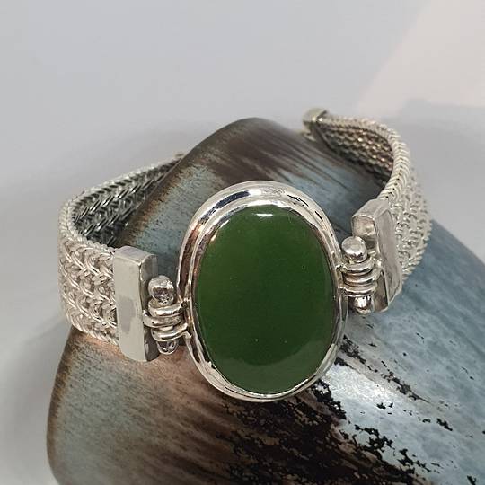 Made in New Zealand, silver greenstone bracelet