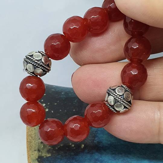 Natural carnelian beads and silver bracelet