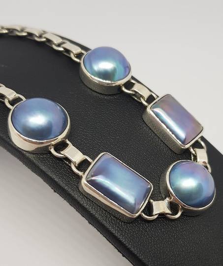 Blue/grey pearl bracelet