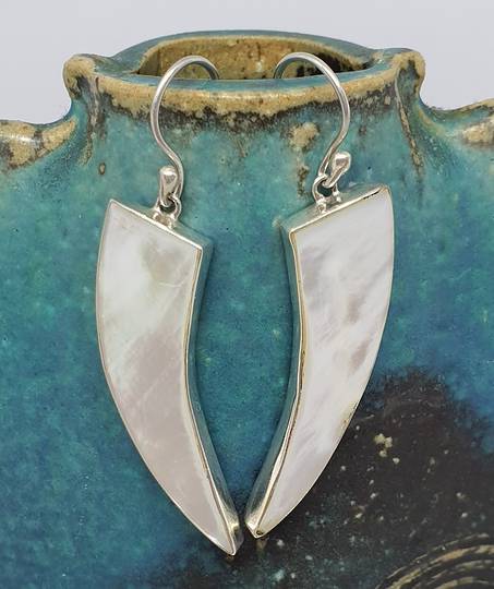 Mother of pearl elongated silver earrings