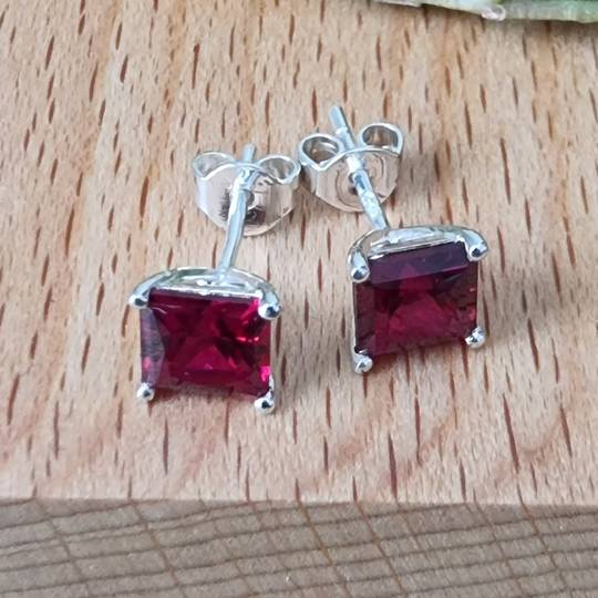 Sparkling red, synthetic ruby stud earrings