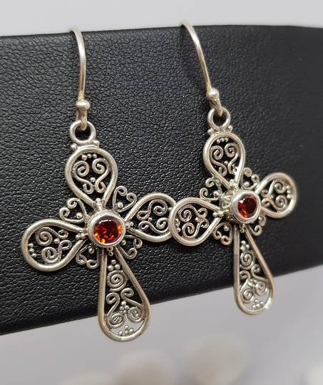 Silver filigree cross earrings with garnet