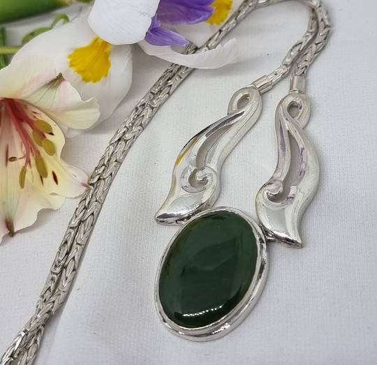 Made in NZ sterling silver pounamu necklace