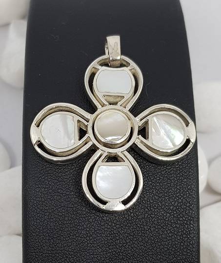 Mother of pearl (white shell) silver pendant