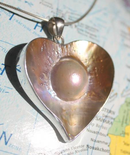 Mother of pearll heart pendant