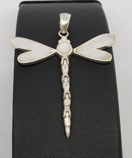 Mother of pearl silver dragonfly pendant