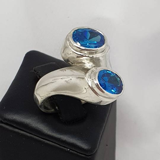 Sterling silver sparkling blue gemstone ring, made in NZ