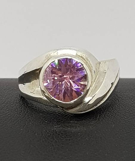 Solid sterling silver pink gemstone ring - Size L