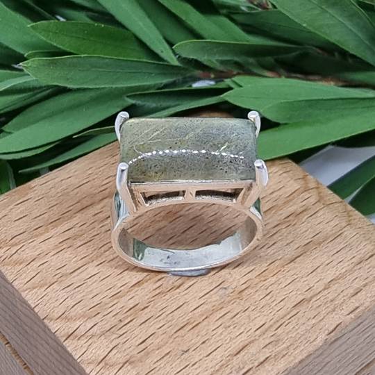 Rectangle labradorite gemstone ring