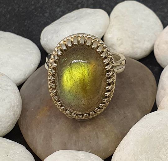 Large oval labradorite sterling silver ring - Size O