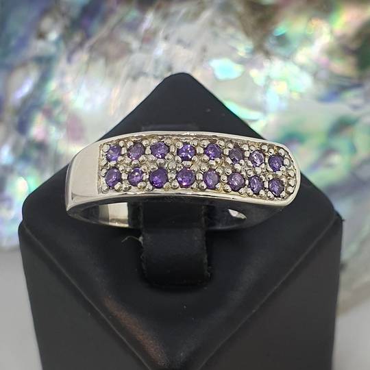 Sterling silver ring with two rows of sparkling amethyst