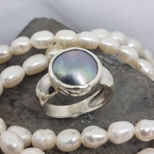 Chunky silver pearl ring, made in NZ - Size S