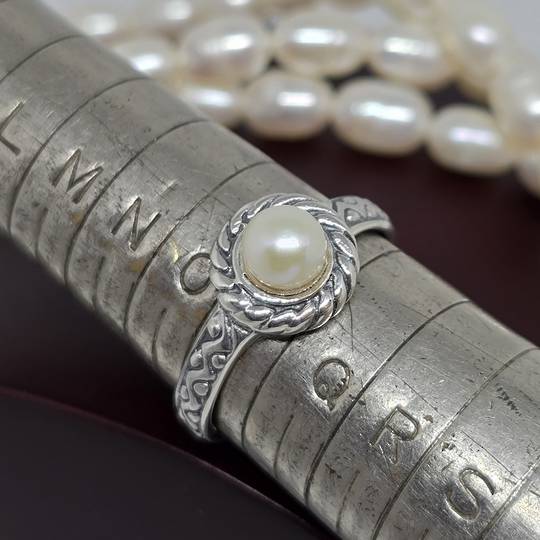 Sterling Silver White Pearl Ring