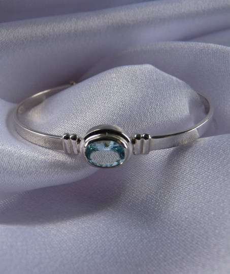Aquamarine silver baby bangle | Birthstone for March