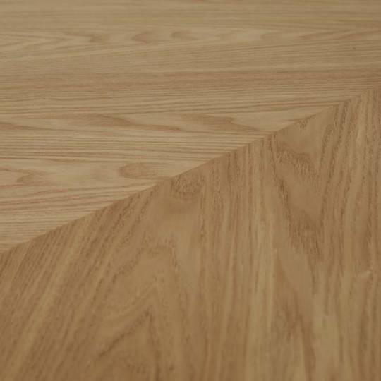 Classique Round 1800 Dining Table image 3