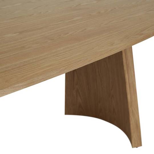 Kin Oval Dining Table image 4