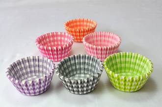 Large Muffin Paper Cases Gingham Assorted 55x36mm (500)