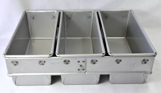 450gm Bread Pan (Set of 3) Top Measure: 400x250mm, 95mm deep - UNAVAILABLE