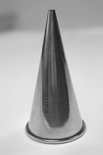 Large Stainless Steel Plain 2mm Piping Tube, 5cm length, nozzle