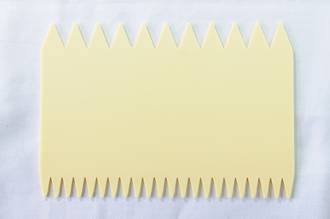 Plastic Decorating Comb (Double Sided) 110mm